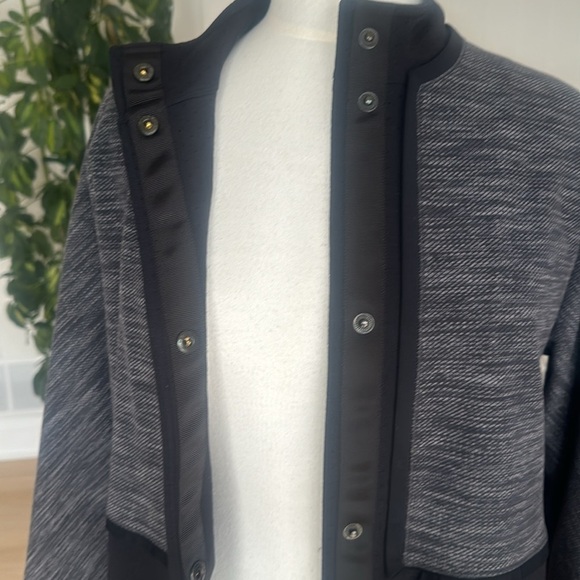 LULULEMON CACOON Car Coat size XS - Picture 4 of 10